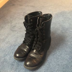 7.5 size shoe womans black boots. Great condition!